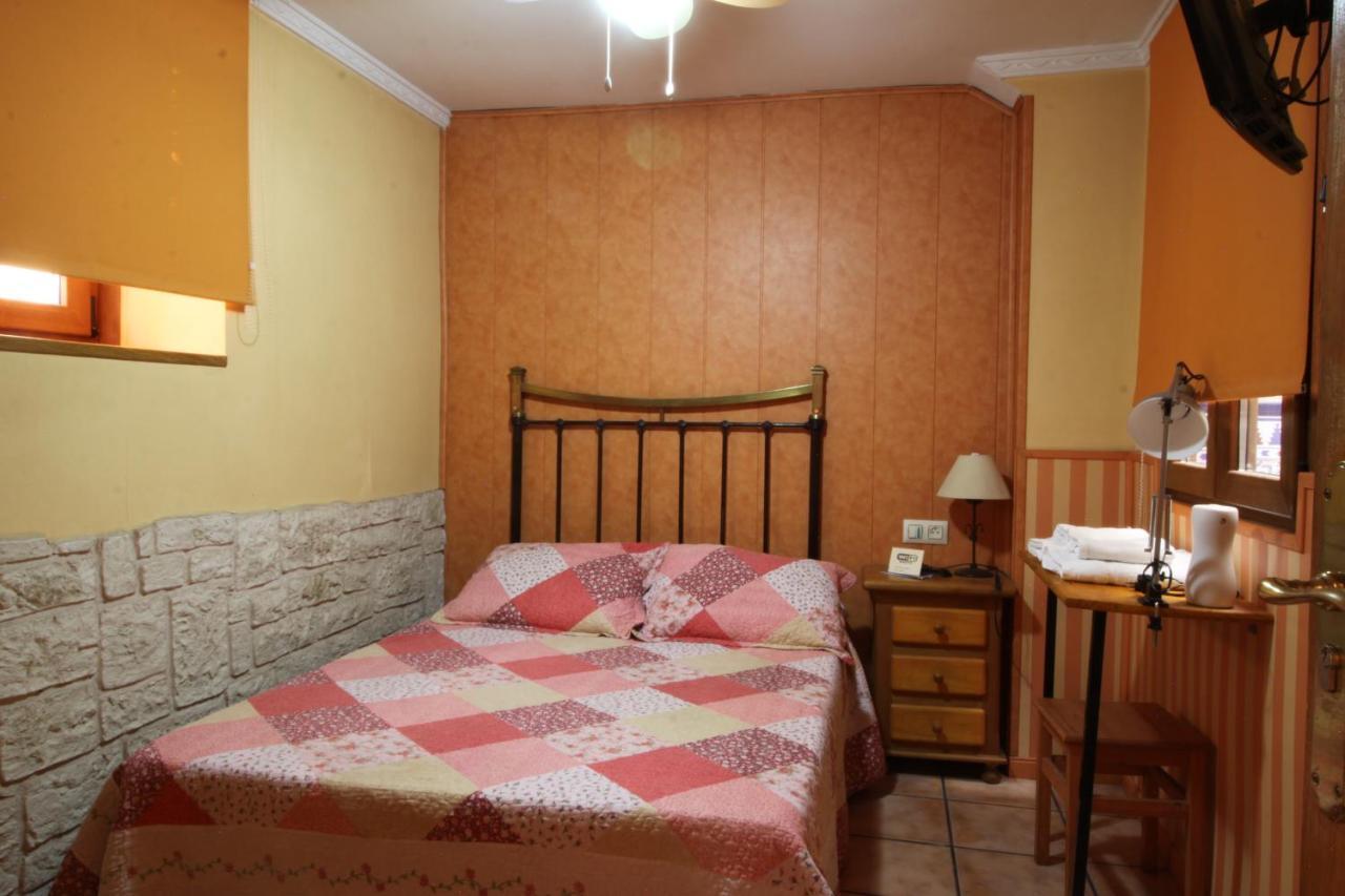 Standard Double Room,112419756:JPEG