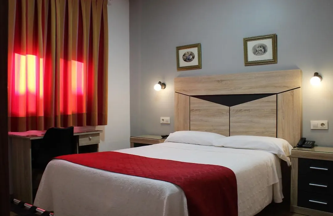 Hostal Madrid-1